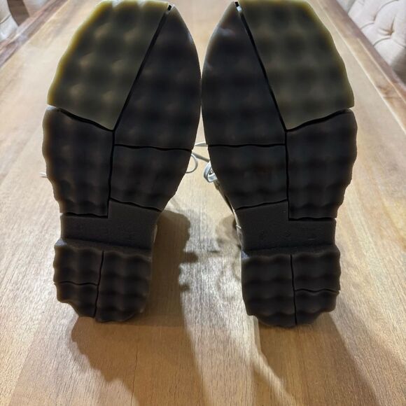 Off-White Virgil Abloh Sneaker Hiking Boot Size 43 Arrow Motif Deadstock - Picture 13 of 16